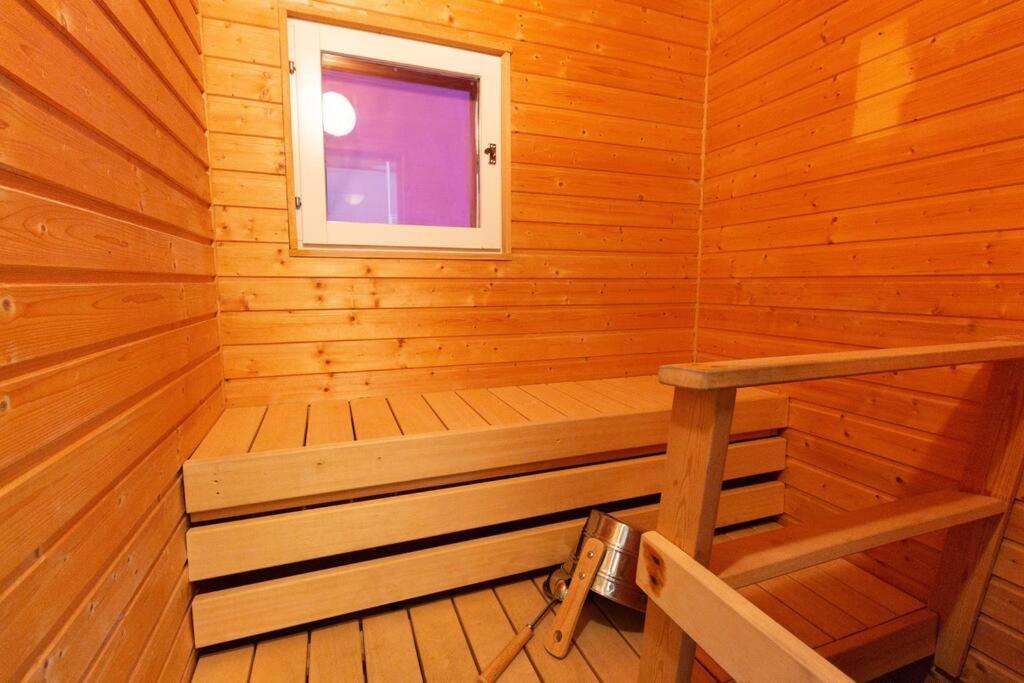 Rivitalokaksio *autokatospaikka* Apartment *